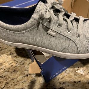 Keds Dream Memory Foam Womens Shoes. Size 8